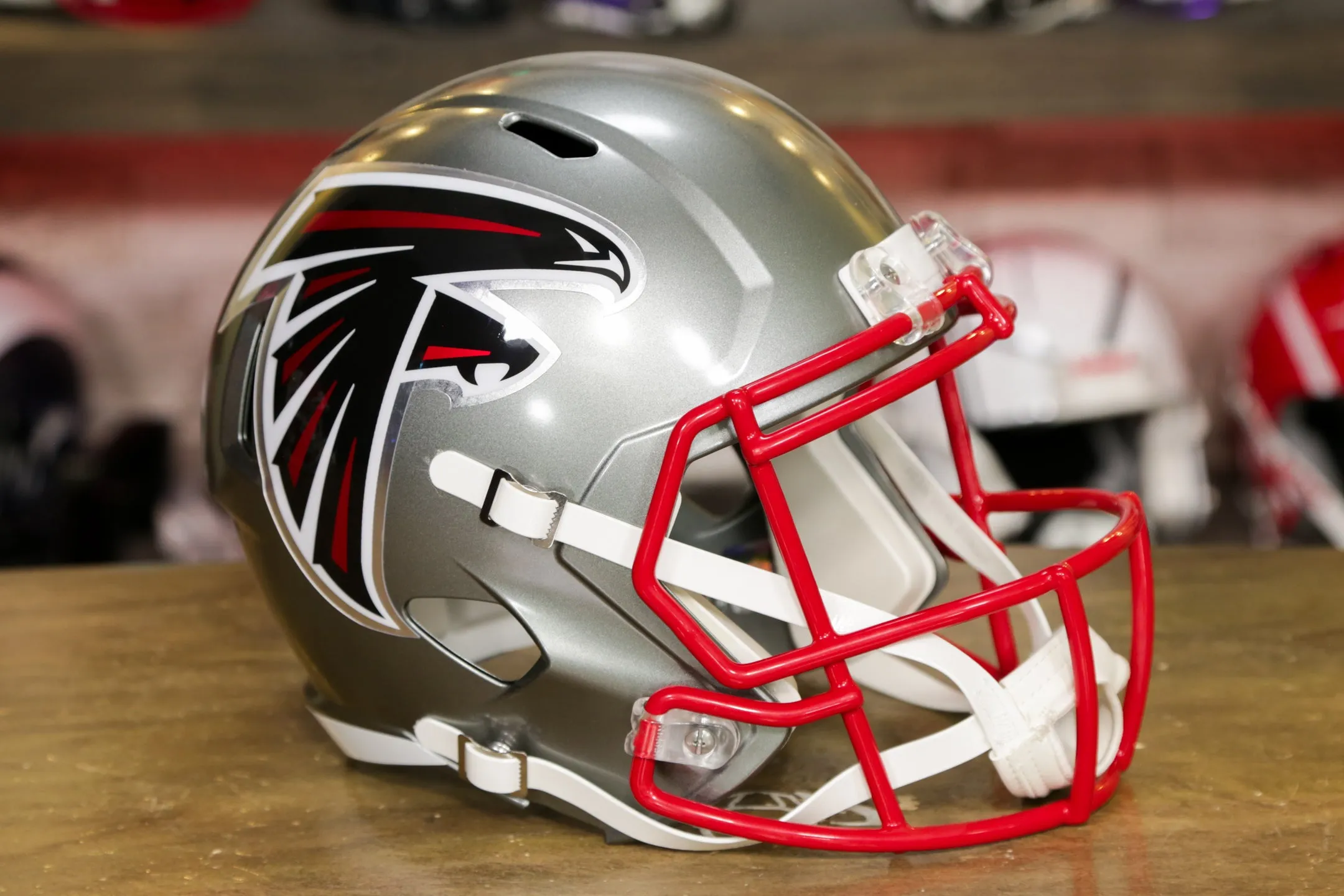 Atlanta Falcons Riddell Speed Replica Helmet - Flash