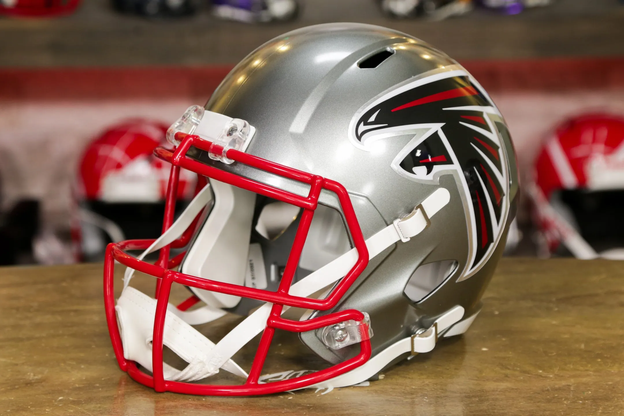 Atlanta Falcons Riddell Speed Replica Helmet - Flash